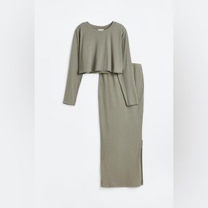 MAMA 2-piece Ribbed Set in Light Khaki Green, Small by H&M